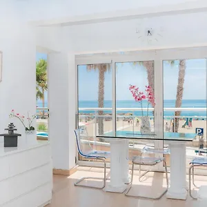 https://apartamento-lujo-frente-al-mar-centro-de-malaga.1costadelsol.com