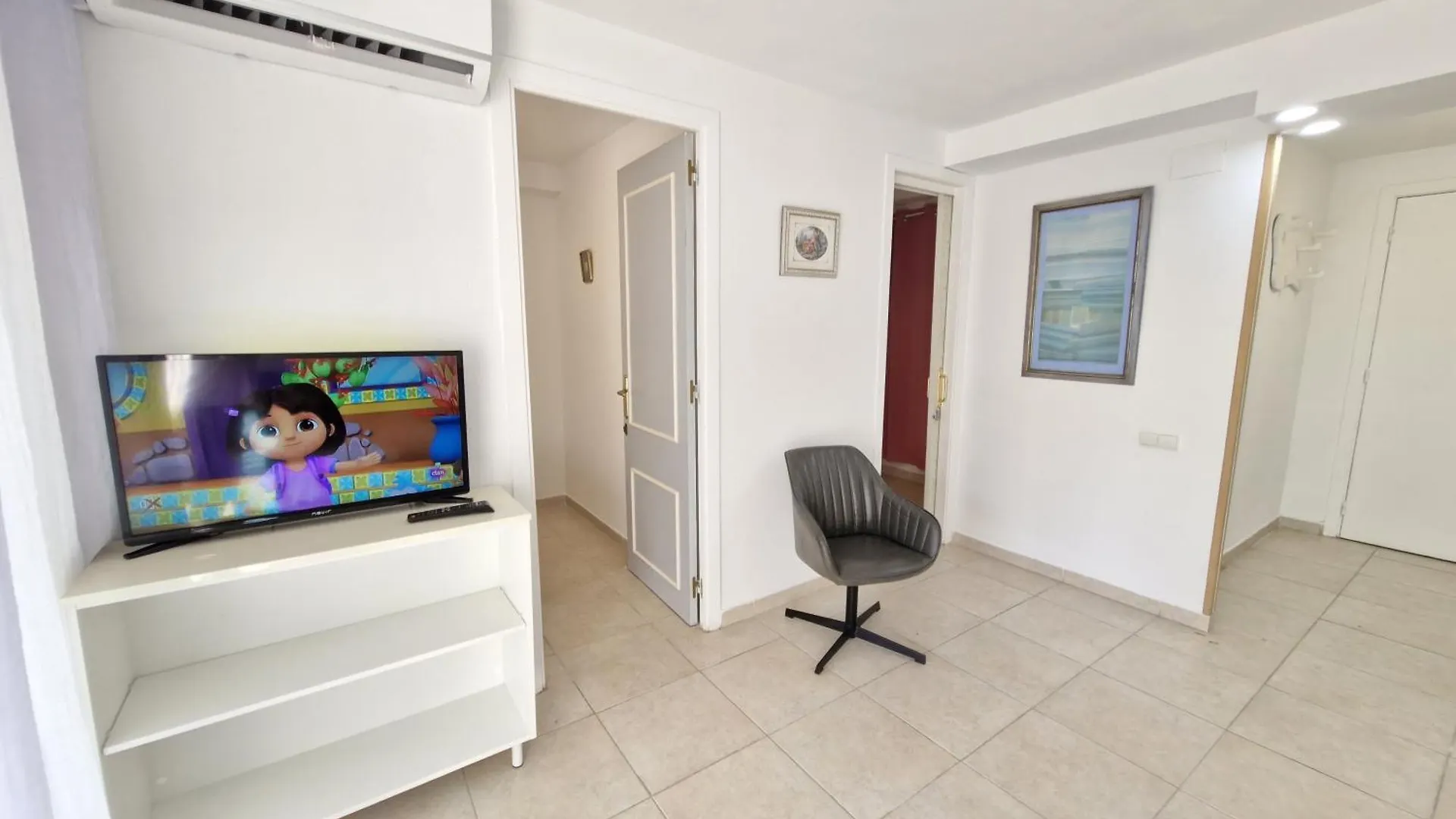 Salou Centro Piscina Gisamar Apartment