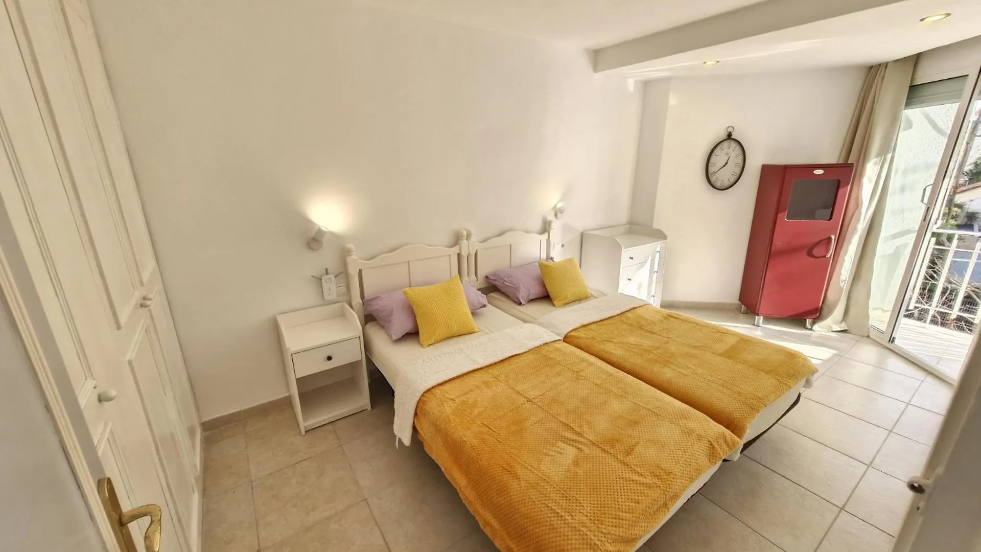 Salou Centro Piscina Gisamar Apartment 0*,  Spain